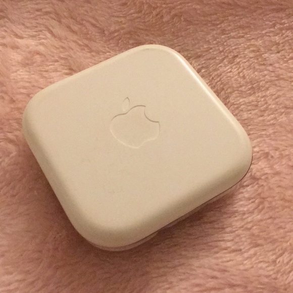 Apple headphones - Picture 2 of 3